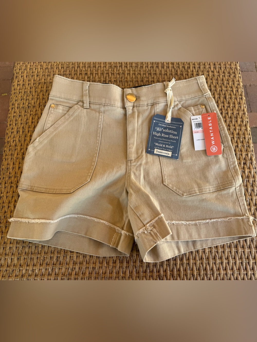 DEMOCRACY Ab-Solution High Rise Tan Women's Shorts Size 10 NWT